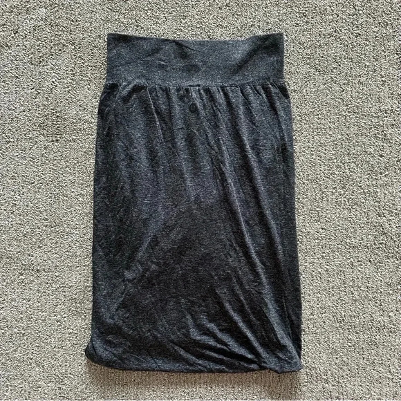 Lululemon Boulevard Bliss Skirt Heathered Gray Size 4 - Picture 10 of 10